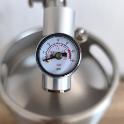 Nitro Cold Brew Minikeg din oțel inoxidabil de 5 litri 4Barista