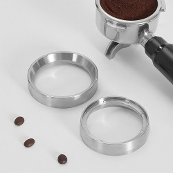 Magnetic dosing funnel