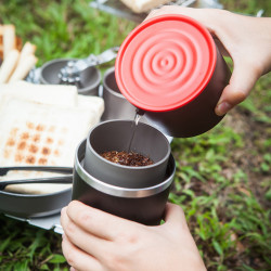 Aparat de cafea de voiaj Cafflano Classic (negru) + râșniță