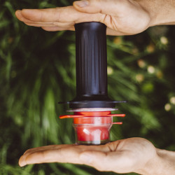 Aparat de cafea de voiaj Cafflano Kompresso