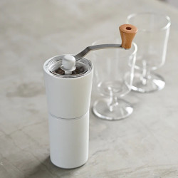 Râșniță de cafea Hario Simply Ceramic