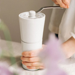 Râșniță de cafea Hario Simply Ceramic