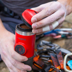 Aparat de cafea portabil Wacaco Nanopresso (red patrol) + carcasă moale