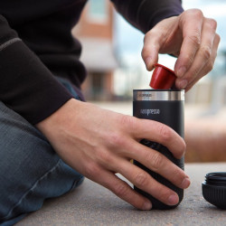 Aparat de cafea portabil Wacaco Nanopresso (negru) + Nespresso adaptor