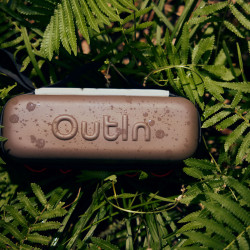 Outin Eva Protective Case - husă de protecție (Maple Brown)