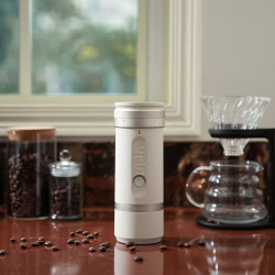 Outin Fino - râșniță electrică de cafea (Sandstone white)