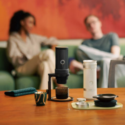 Outin Mino (Space grey) - espressor de voiaj