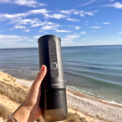 Outin Nano (Space grey) - aparat de cafea de călătorie