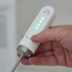 Subminimal NanoFoamer Lithium - aparat pentru spumă de lapte (alb)