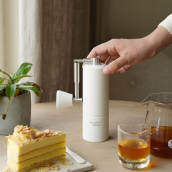 Timemore Chestnut C3S PRO (alb) - râșniță de cafea