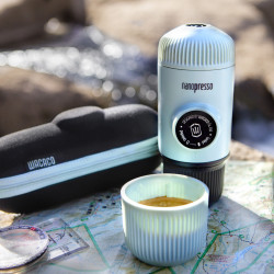 Aparat de cafea portabil Wacaco Nanopresso (albastru) + carcasă solidă